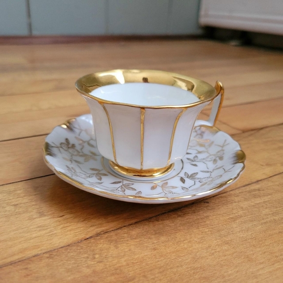 Vintage & Antique Gold & White Floral Demitasse Teacup & Saucer - Picture 1 of 8